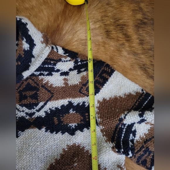 **SOLD**Women's Western boho sweater - Picture 6 of 7